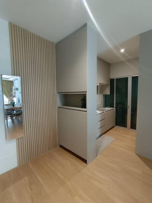 Klcc View 3br 3bath At Rc By Rosaz
